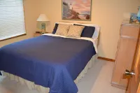 Sunset Dreams Norris Lake Front house/Deerfield Resort-sleeps 14/hot tub/slip