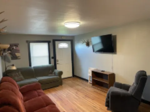 Charming 3-bedroom house in very quiet neighborhood with AC and WiFi.