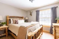 4-bedroom cabin just 10 minutes from Adirondack Park