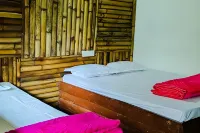 Kasturi Farmstay Bijanbari Hotels near টংলু । Tonglu