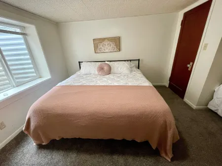 Cozy Downtown Zen Destination Отели рядом с достопримечательностью «Мелалейка Филд»