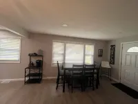 Kimball Ave makes commuting easy & Close to KSU STADIUM! Hotel a Manhattan