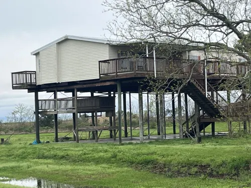 4-Bedroom Home, Delacroix Hwy, Great Fishing, AC, WIFI