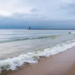 Cozy Cottage 5 minutes to downtown and beach