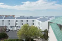 Beautiful View of the Bay, 2 Bedroom Condo, Sleeps 6