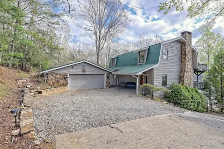 The Cove at Lake Nottely