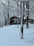 Cozy Cottage Escape on 123 acres