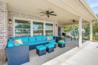 Granbury Lakeside Home with Pool, Game Room, Fire Table