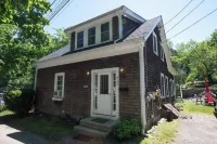 Stroll to SeaView/Beach; Great Yard