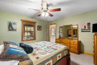 2 Master Suites - Clean - Cozy - WiFi - Elk - Covered Porch - ezAccess - 5 Stars - Chalets