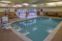 Hampton Inn & Suites by Hilton Tacoma - Pools