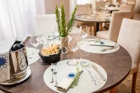 Hotel Pigalle - breakfast