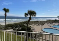 Crescent Beach Retreat- Fully updated 2 BR/2BA  Direct ocean views in Coquina! - Uima-altaat
