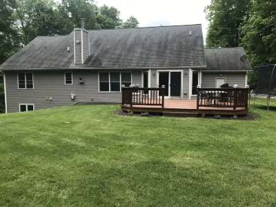 Beautiful home - Great for Road America, golf outings, NFL Draft, or just R&R!