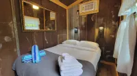 Chipmunk Chalet Tinyhome, nestled in the Chattahoochee National Forest w/hot tub