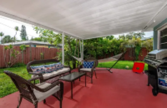 Charming home 12min to the Beach