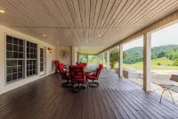 Northwestern North Carolina wine country in the Appalachian foothills