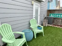 Seas the day! Freshly updated 3/2 with ability to sleep 10 available!