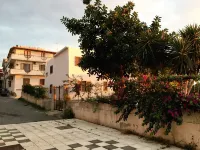 Vacation home near Tropea in Calabria, located directly on the cliffs. Hotel a Ricadi