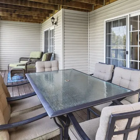 Next to Silver Dollar City, King Master, 2BR 2BA, Full Size Kitchen, 20ft Patio