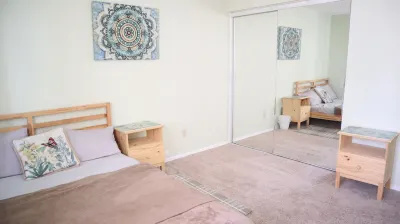 Beautiful 4Br Townhome, Pool, Private Patio, 2 Car, Near Airport, ASU & More! 住宿飯店