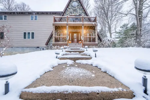 Horseshoe Acres - Home theater, spa room, hot tub