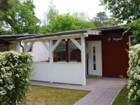Bungalow "Morgenrot", 250 m to the Müritz & Jetty, Alternative Form of Payment Possible Hotels in Röbel