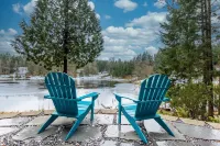 A lakefront retreat with hot tub