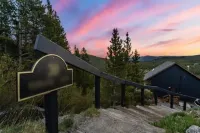 Amazing 10,000-Ft Views Vacation Retreat w/ Hot Tub & PS5 Fun