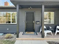 Newly remodeled home, close to the airport and city attractions. Pet friendly!