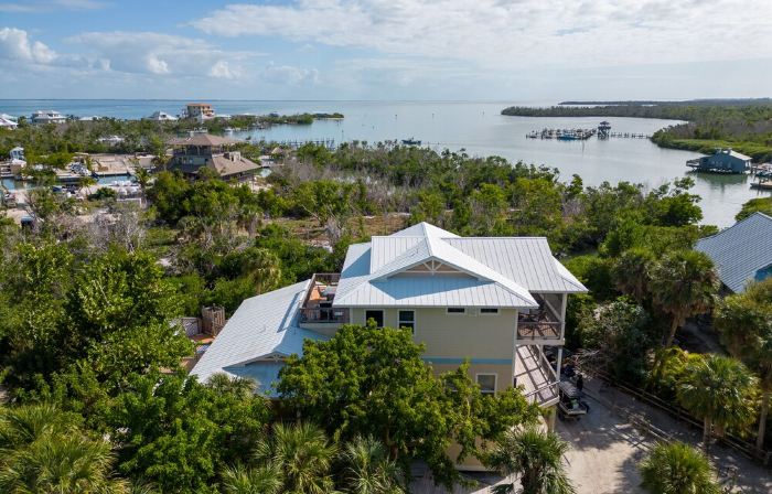 Solitude North Captiva, Carts, Dock, Private Pool, Club, Sleeps 12