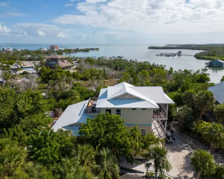 Solitude North Captiva, Carts, Dock, Private Pool, Club, Sleeps 12 Hotels in Captiva