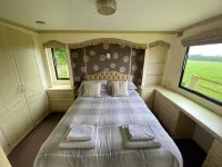 Peaceful Countryside Caravan Near Rhosneigr, Anglesey