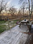 Cozy Country Cottage; Family RetreatJust minutes from Circle T