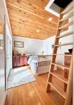 Cozy Apt 1/2 Mile to Jay Peak Resort