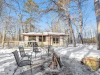 Woodland Retreat I Pet Friendly I Mins to Town Hotels in Stephenson