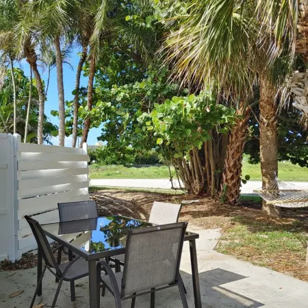 Beachside Pool House with heated pool, Short Walk to the Beach!