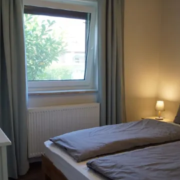 North Sea coast, charming house with fireplace, winter garden, beach chair, new: sauna