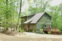 4BR New Mountain-top Pisgah Home, 2 mi from Brevard Hotels near DuPont State Recreational Forest Visitor Center