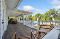 Blue Banyan Boathouse w/POOL/DOCK!
