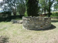 Renovated Catalan farmhouse, 2 minutes from the centre of Céret, not overlooked.