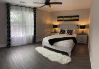 Charming Gainesville Townhome 3