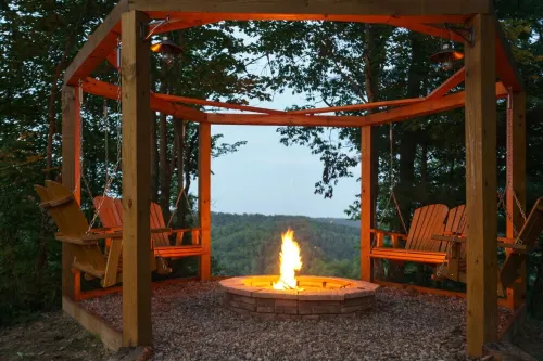 Cliffside Family Retreat w/ View Hotels in Wolfe County