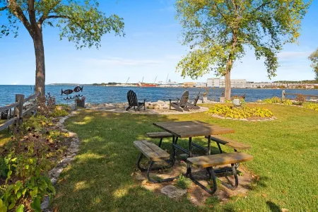 Sunshine Cove - Door County