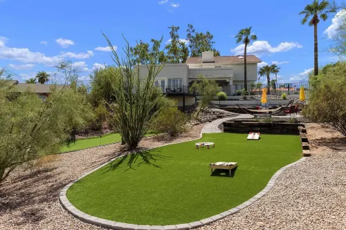 Fountain View, Heated Pool Included & A Family Retreat