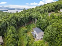 Lakes Region Home, Close to Hiking, Golf and More - Wi-Fi