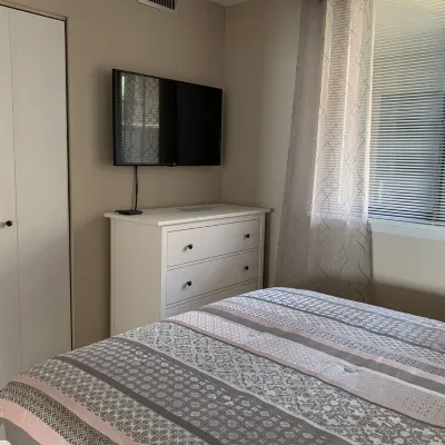 Spectacular Beach and Oceanfront Views in 7th Floor 3 Bedroom Condo! ベサニー・ビーチ周辺のホテル
