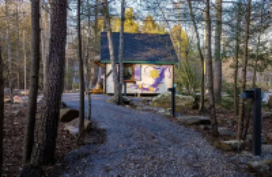 Storybook Cottage @ Four Fillies Lodge-Glamping