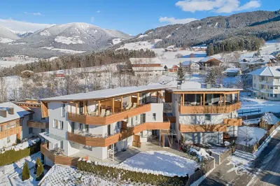Dream vacation apartment in a panoramic location with roof terrace, Cron4 swimming pool & sauna Hotels near Korer
