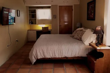 Tallies Camp at the Sage Guesthouse formerly the 19th Hole